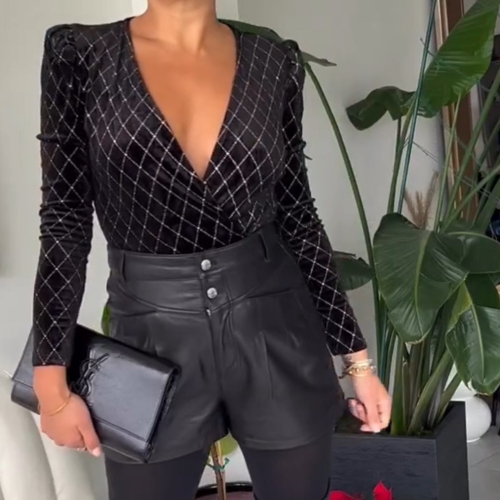 Velvet Long Sleeve Deep V Bodysuit - Large